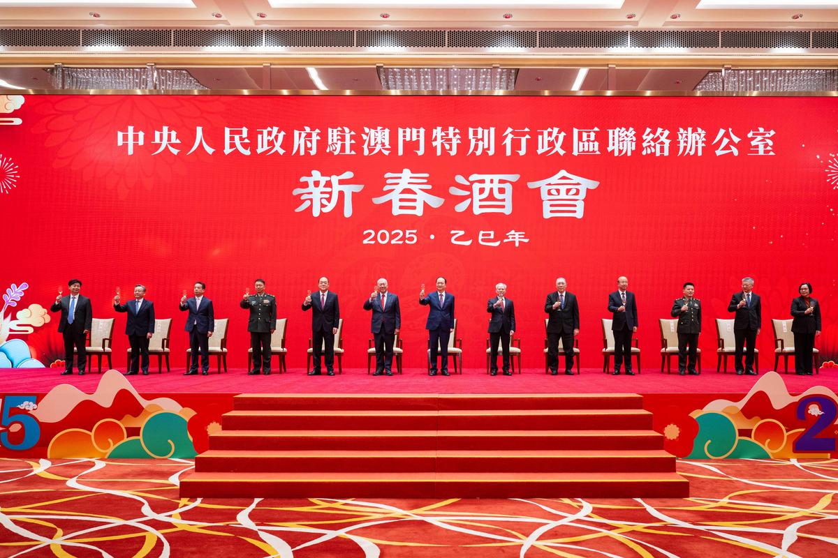 2025新澳门天天开奖直播和美暂停12国公民入境与美国暂停中国公民入境